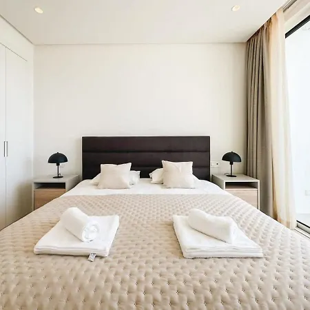 Luxury Palo Alto Ocean Views *