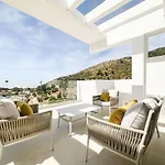 Luxury Palo Alto Ocean Views Apartman Marbella