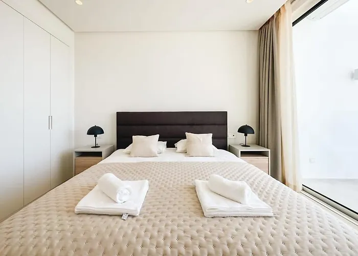 Luxury Palo Alto Ocean Views *